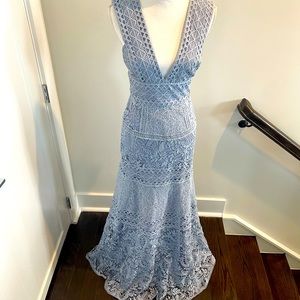 BCBGMAXAZRIA lilac crochet dress with back deep V detail.